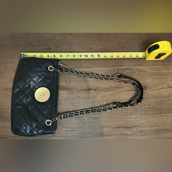 DKNY Black Leather Napa Quilted Crossbody Purse Pre-Owned Fair Condition - Picture 4 of 16